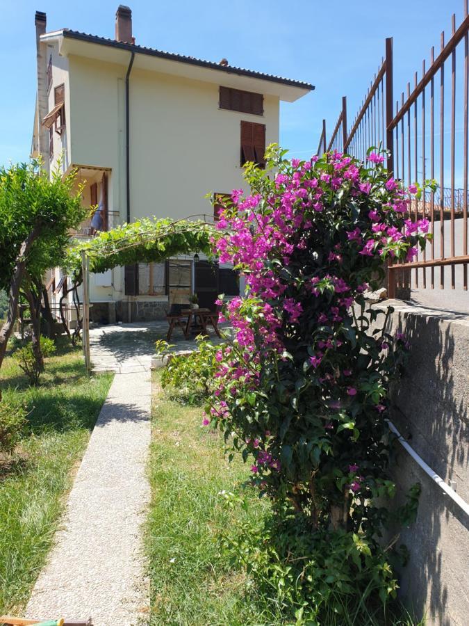 La Casa Dei Limoni Apartment Казарца Лигуре Екстериор снимка