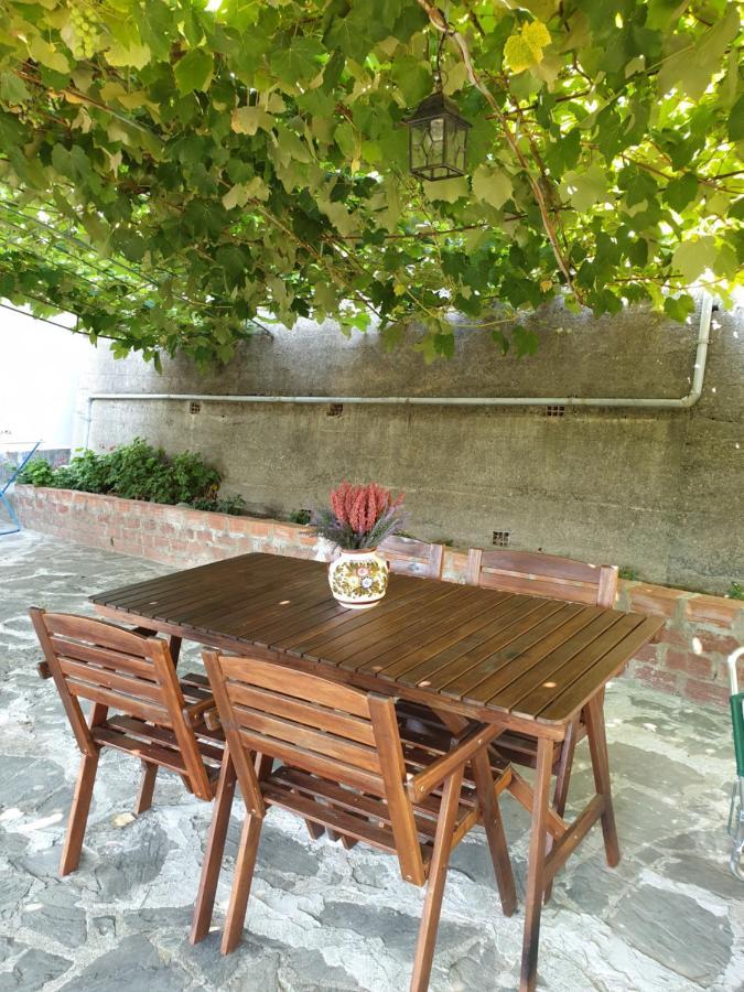 La Casa Dei Limoni Apartment Казарца Лигуре Екстериор снимка